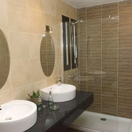 Sleeps 6 Pool Wifi * Costa Teguise